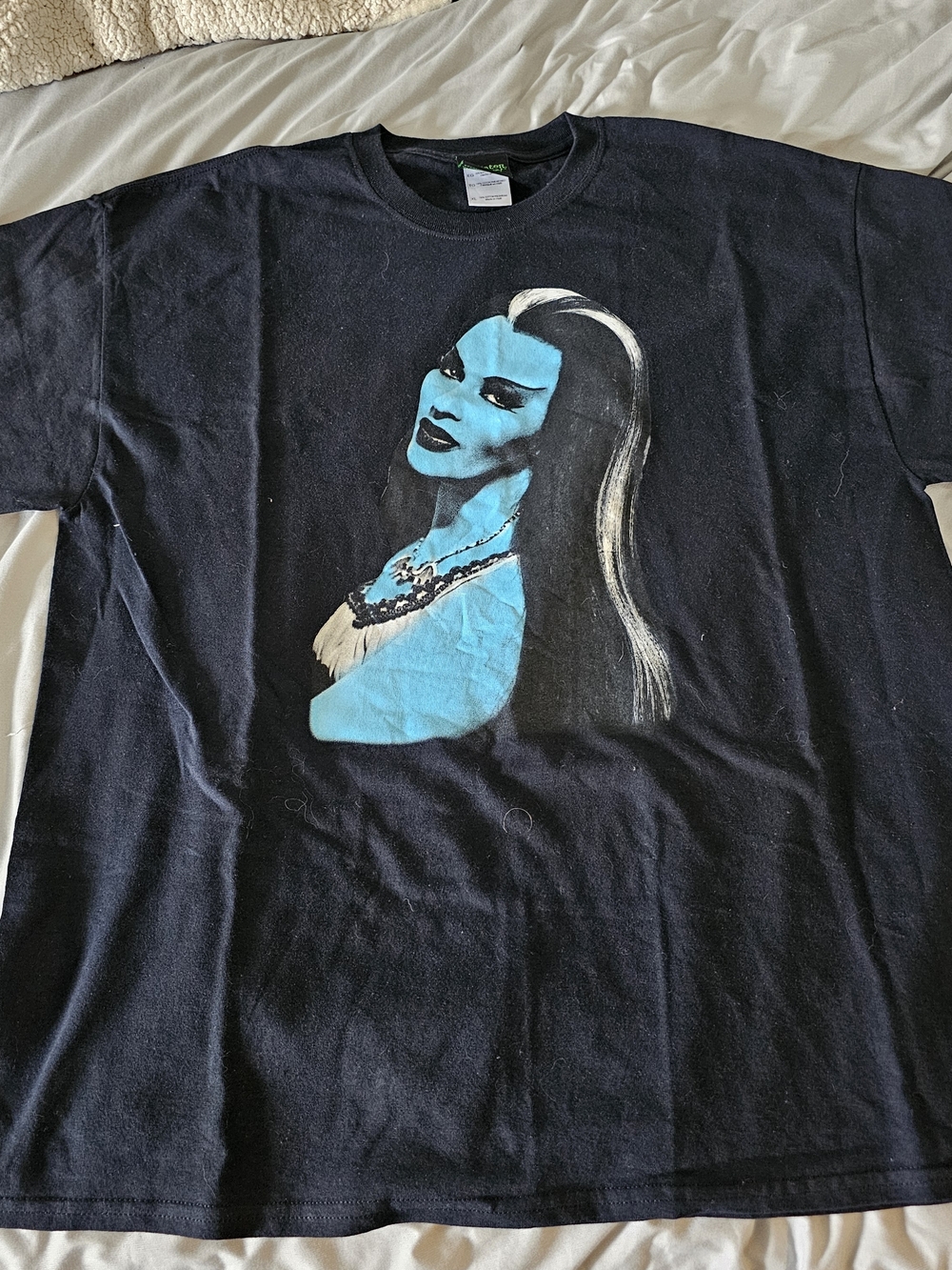 Y2K Rock Rebel The Munsters Lily Munster Graphic T-Shirt Black Size M